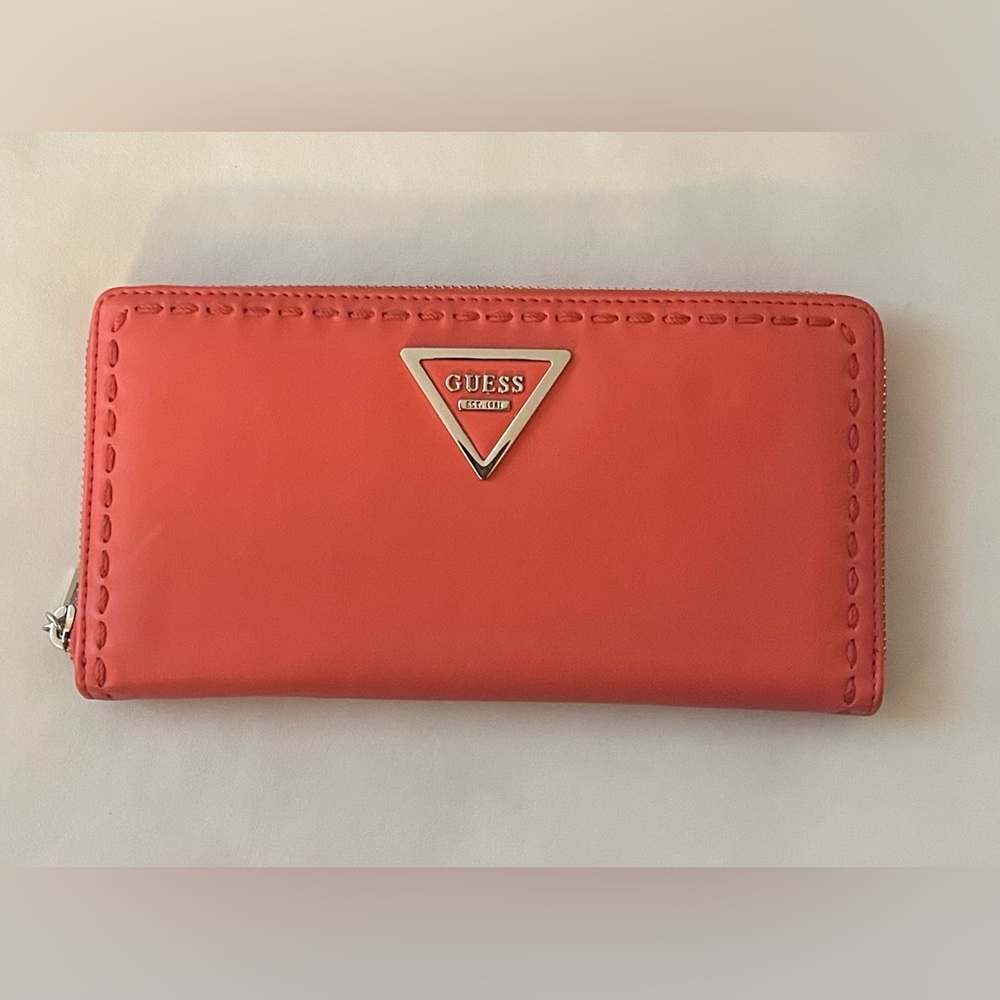 Guess wallet